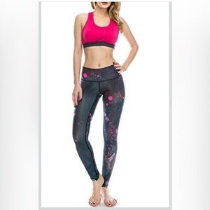 Women's Pink and Black Splatter Leggings 4 way stretch. Sz Small. NWT